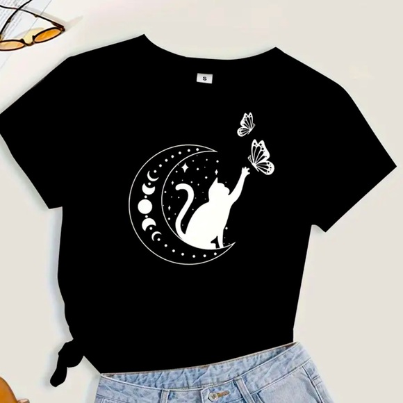 Tops - Black Tee with Cat and Moon Design
